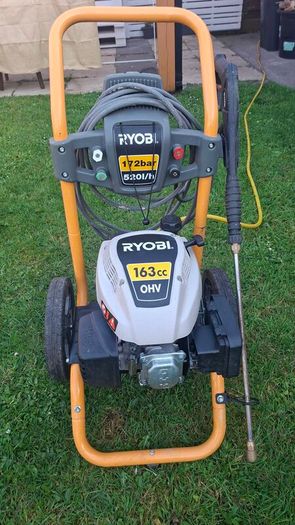 Petrol power washer
