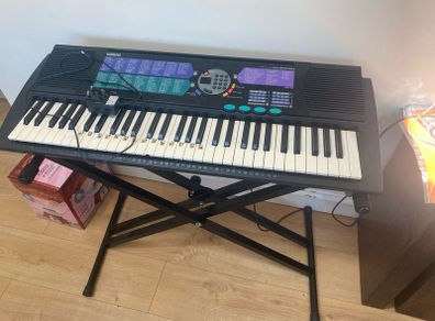 yamaha keyboard and stand