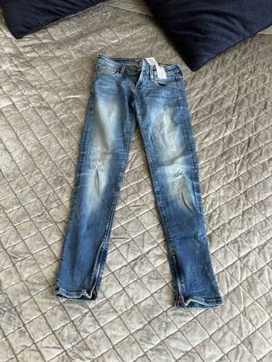 Jeans & Pants
