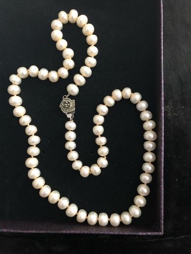 pearl necklace