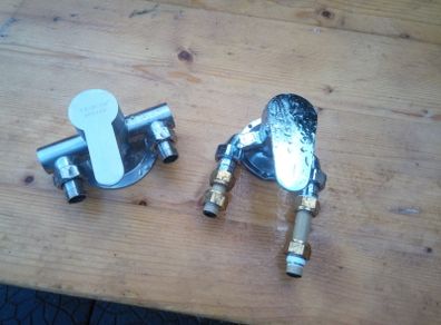 2 Shower Taps