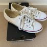 White convers size 5 Image 2