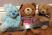 Teddy bears.