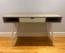 Jysk office desk. Name of product Abbetved.