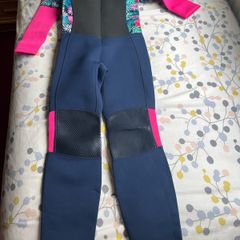 kids wetsuit
