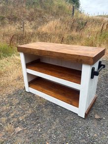 Kitchen island