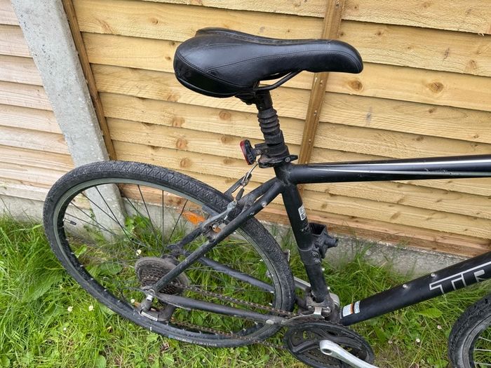 28 inch trek bike perfect working clean bike