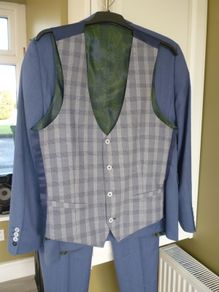 Gents Blue 3 Piece Remus Uomo Blue Designer Suit- Worn To 2 Weddings. Beautiful Quality. Trousers waist 32" x 32" long. Excellent. Dry cleaned.