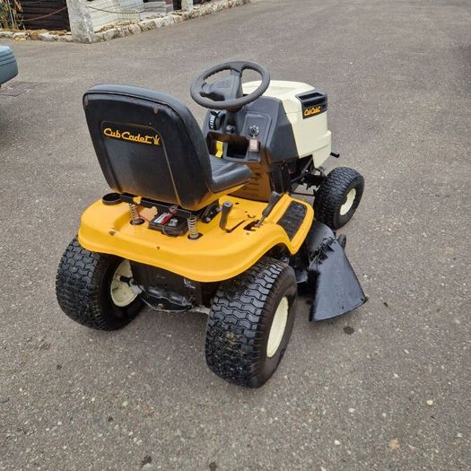Cub cadet ride on mower