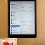 Apple iPad 6th Gen 32GB 4G Unlocked Image 2