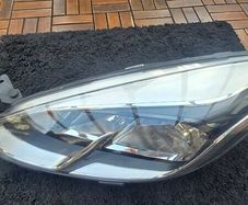 ford fiesta headlight passenger  side.