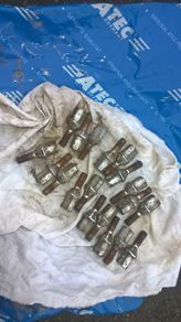 Bolts Volvo v70