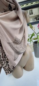 MADE IN ITALY Animal print Star studded Reversible Oversized Scarf - Bnwt Rrp 49.99