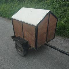 dog trailer