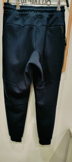 Great dupe / duplicate of Nike bottoms size M.