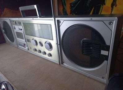 Vintage Sony Boombox Stereo working
