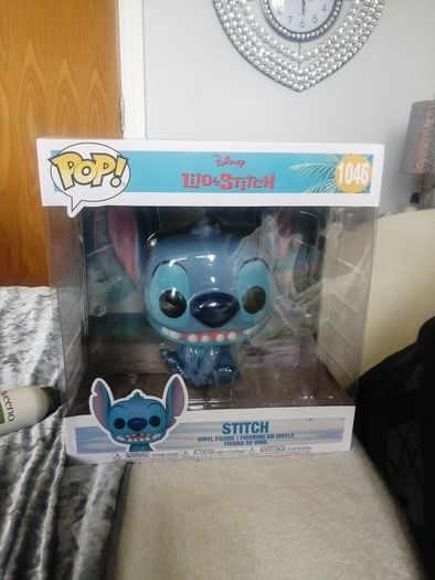 Disney jumbo stitch funko pop