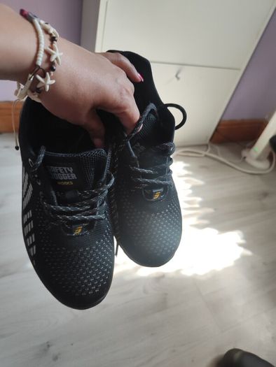women safety shoes