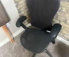 Herman Miller Ergonomic Desk (chair)