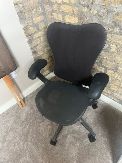 Herman Miller Ergonomic Desk (chair)