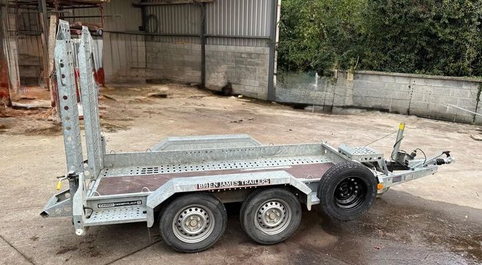 Plant Trailer