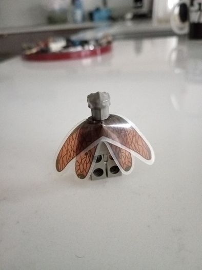 Lego star wars minifigures geonosian dark grey with wings sw0078
