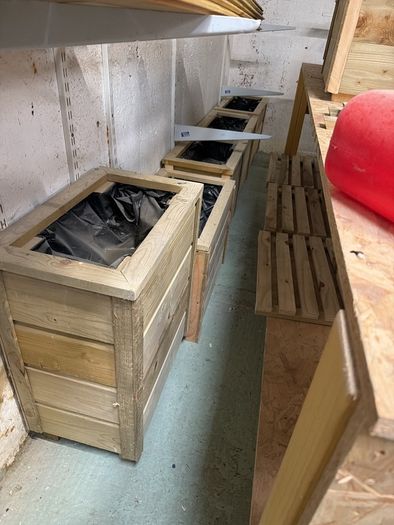 Various sizes last of clearing stock