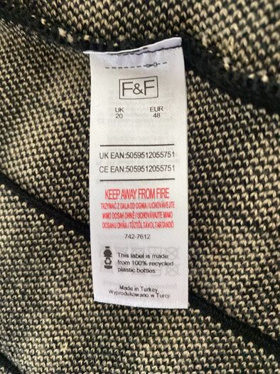 Beautiful quality F and F skirt size 20