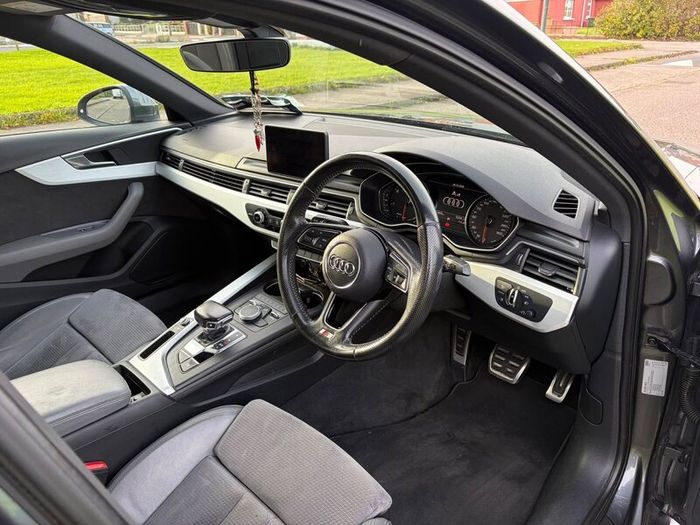 Audi A4 2.otdi 150 S T S Line