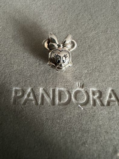 Pandora charm Minnie