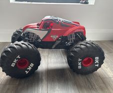 Mega Spiderman RC