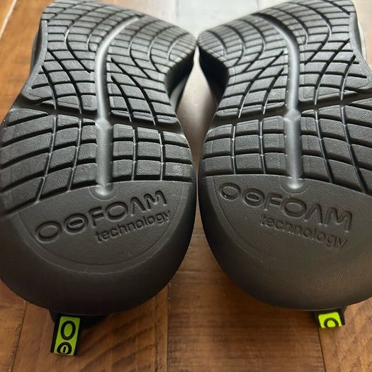 Oofos womans 00my stride shoes