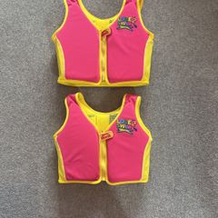 2-3 and 4-5 year old flotation devices