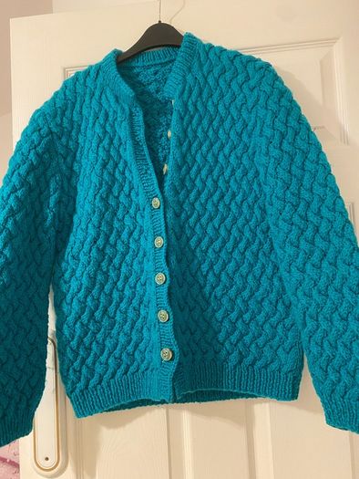 cardigan handknit cosy size 10-12