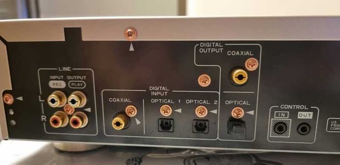 From 1999 Minidisc Pioneer MJ-D7 MD, working perfect, Champagne color.