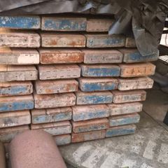 scaffolding planks