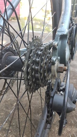 Road bike, Disc Brakes Front and Rear, 29"x2.10" Tyres