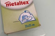BNWT Pop up Food Cover