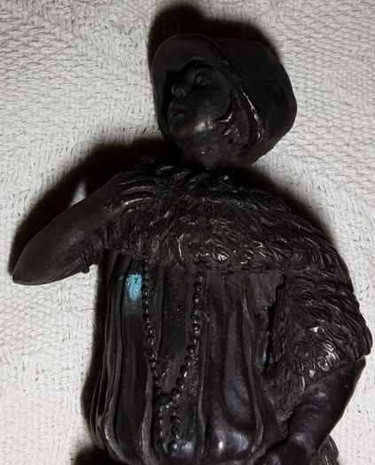 bronzed style lady