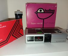 Vintage Halina Super-mini 88 Retractable Pocket 110 Camera in Original Box