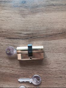 Smith and Locke 6 pin double cylinder lock