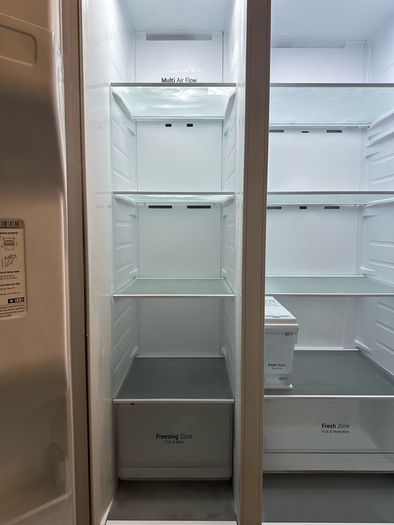 LG American Style Fridge Freezer 635L  Ice and Water