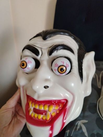 4 Halloween mask
