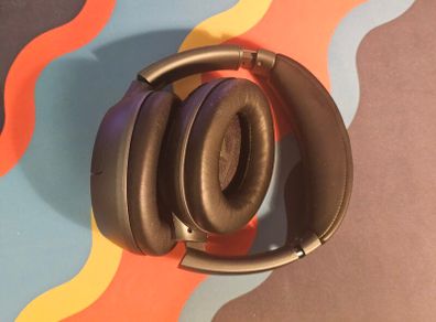 Google Wireless Headphones with Noise Canceling