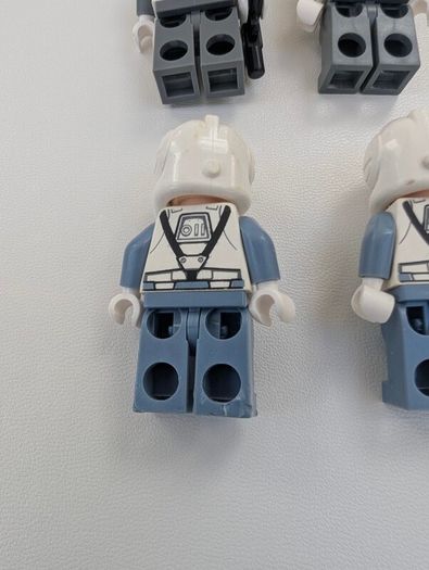 100% Lego AT-AT Driver x 2, Clone Trooper pilot and Captain Jag
