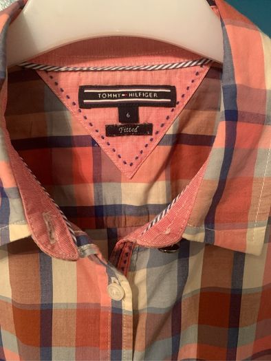 Tommy Hilfiger ladies fitted shirt. Size 10