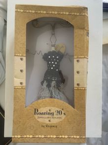jewellery stand
