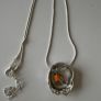 chain and pendant Image 2