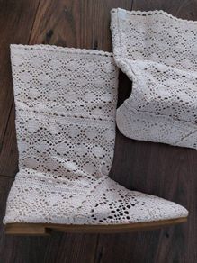 Cream crochet boots-uk7