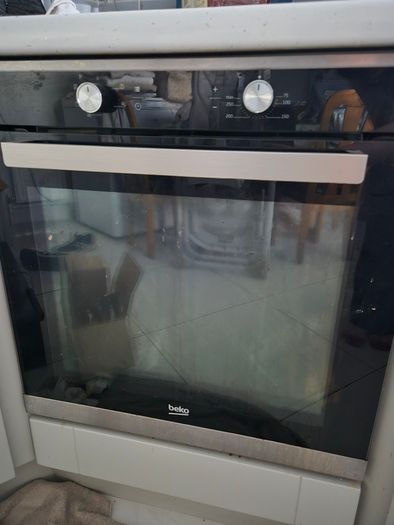 Beko oven